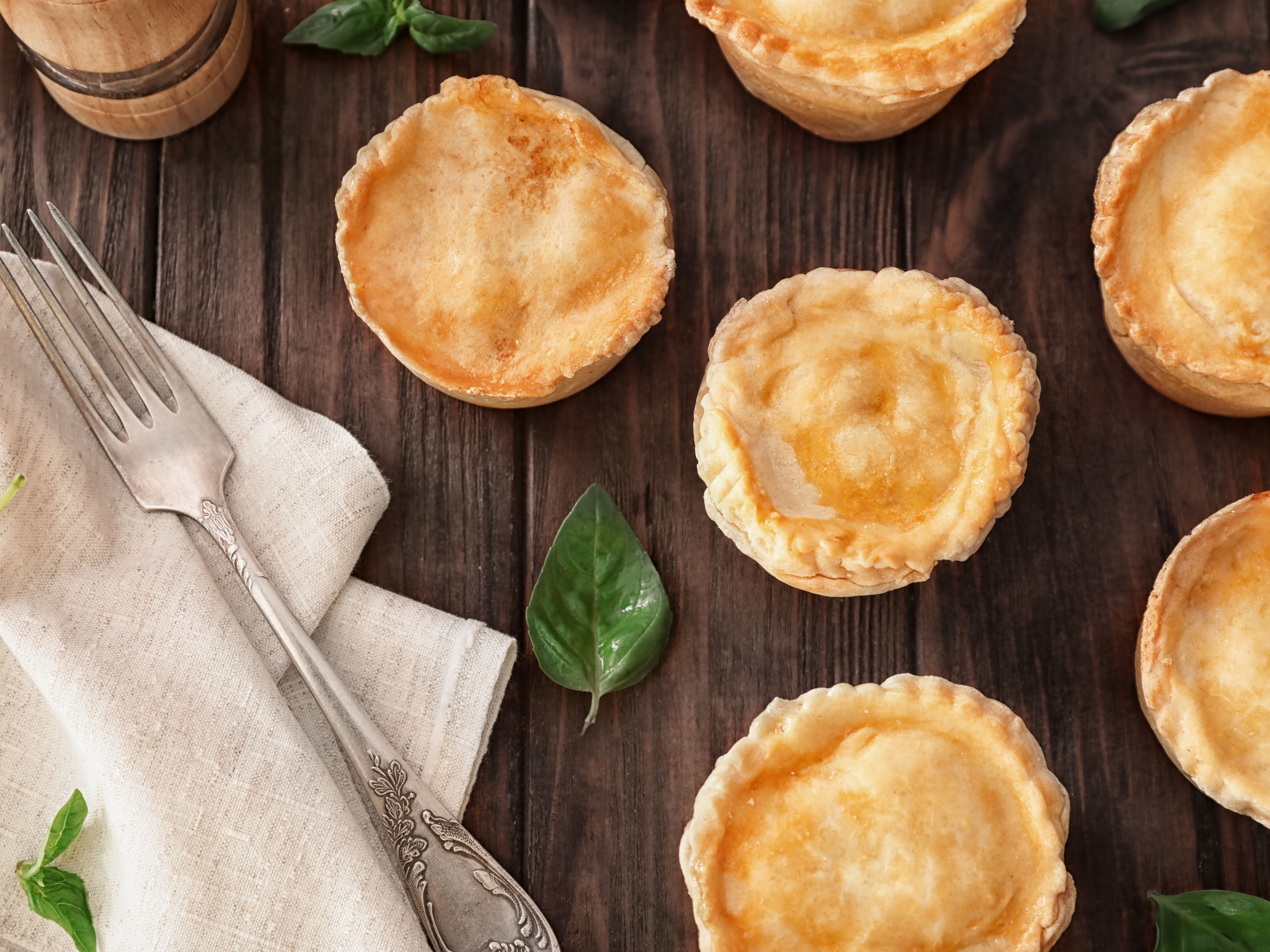 Coronation Turkey Pies – Spice Pots